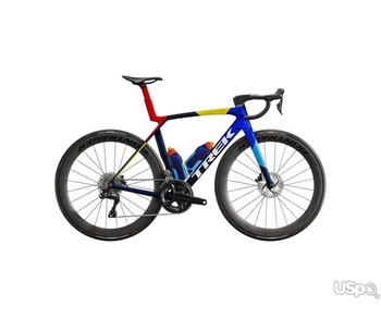 2025 Trek Madone SLR 7 Gen 8 Road Bike (CENTRACYCLES)